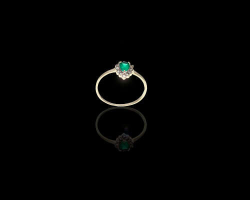 1.3 grams 9 carat Yellow Gold Semi Precious Stone Cocktail Ring