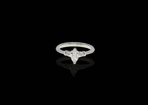 3.2 grams 18 carat White Gold Diamond Engagement Ring