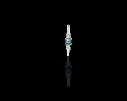 3.5 grams 18 carat White Gold Diamond Cocktail Ring