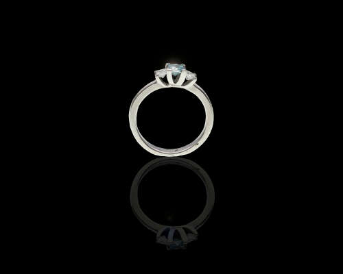3.5 grams 18 carat White Gold Diamond Cocktail Ring