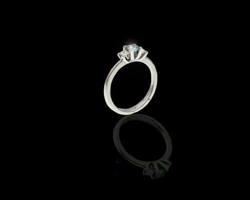 3.5 grams 18 carat White Gold Diamond Cocktail Ring