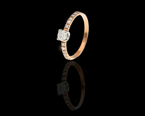 1.3 grams 9 carat, Rose Gold Solitaire Ring