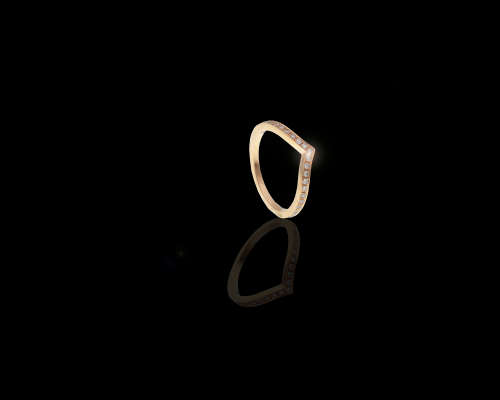 2.5 grams 18 carat Yellow Gold Diamond Wishbone Ring