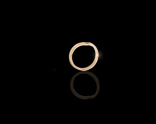 2.5 grams 18 carat Yellow Gold Diamond Wishbone Ring