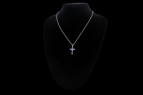 3.4 grams 9 carat White Gold Browns Chain and Tanzanite Cross Pendant