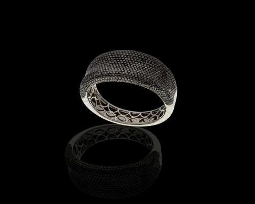 80 grams 18 carat White Gold and Black Diamond by Belagio