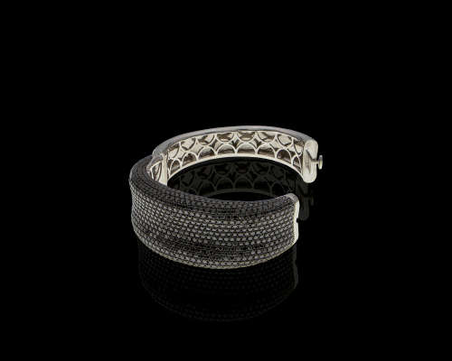 80 grams 18 carat White Gold and Black Diamond by Belagio