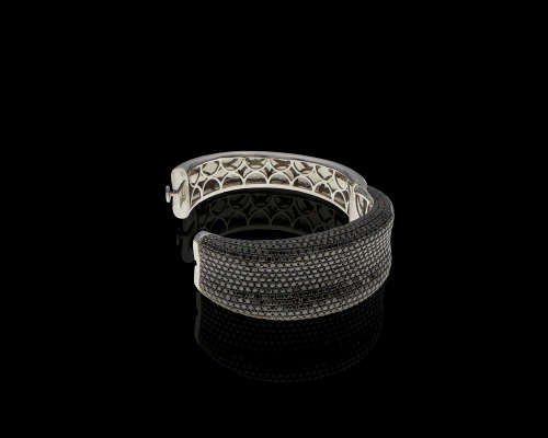 80 grams 18 carat White Gold and Black Diamond by Belagio