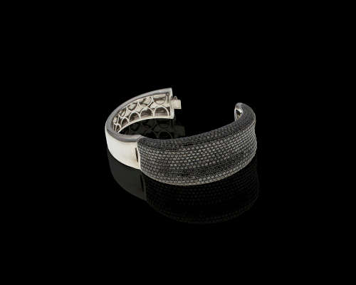 80 grams 18 carat White Gold and Black Diamond by Belagio