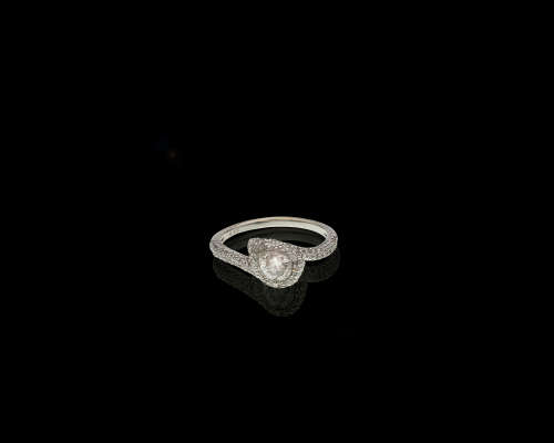 2.1 grams 9 carat White Gold Diamond Engagement Ring