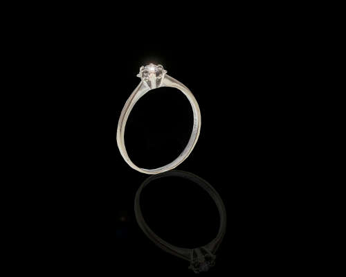 grams 18 carat White Gold Diamond Solitaire Ring