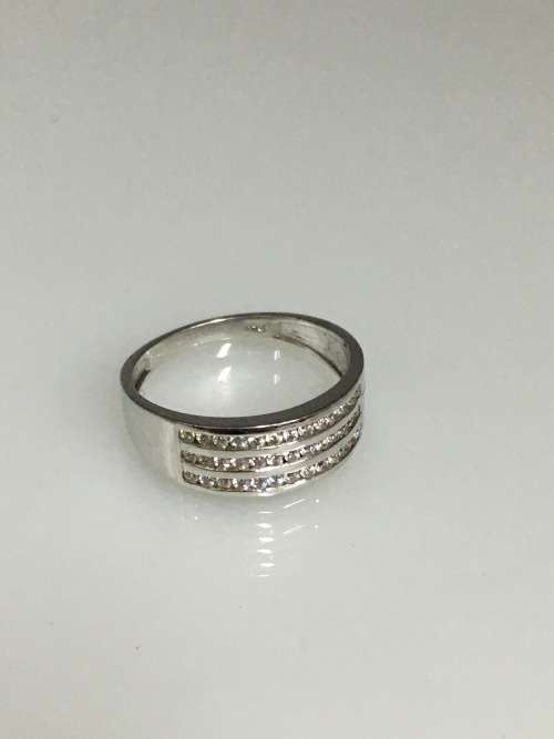 3.6 grams 9 carat White Gold, with Cubic Zirconias