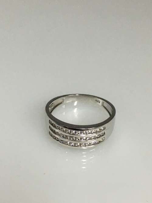 3.6 grams 9 carat White Gold, with Cubic Zirconias