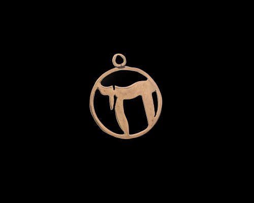 Small 9 carat - 0.9 grams - Yellow gold Chai pendant