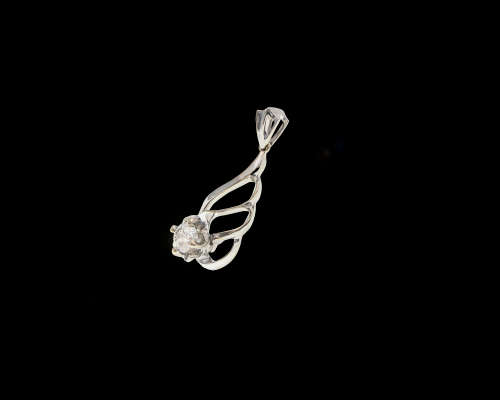 2.2 grams 18 carat White Gold Diamond Pendant