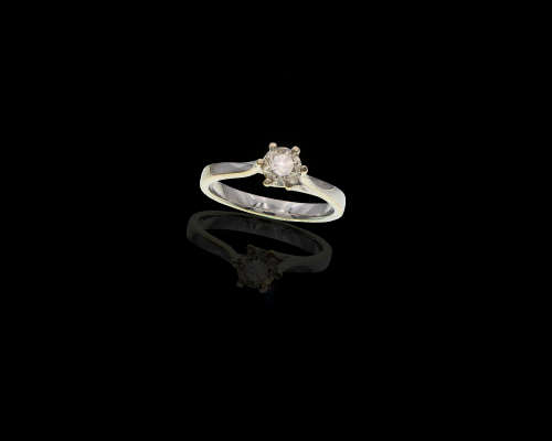 2.9 grams 18 carat White Gold Diamond Solitaire Ring