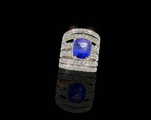 12 grams 18 carat White Gold, Tanzanite and Diamond Cocktail Ring