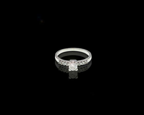 2.4 grams 18 carat Diamond Engagement Ring