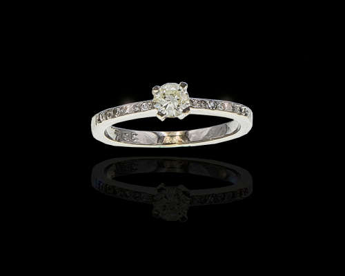 1.7 grams 9 carat White Gold Diamond Engagement Ring
