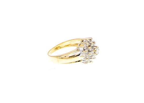 4.9 grams 14 carat Yellow Gold Diamond Cluster Ring