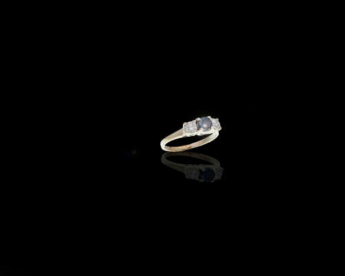 Lovely White Gold Diamond Trilogy Ring