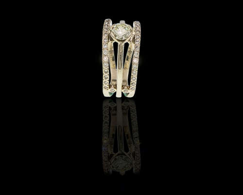 Incredible White Gold Diamond Engagement Ring Set