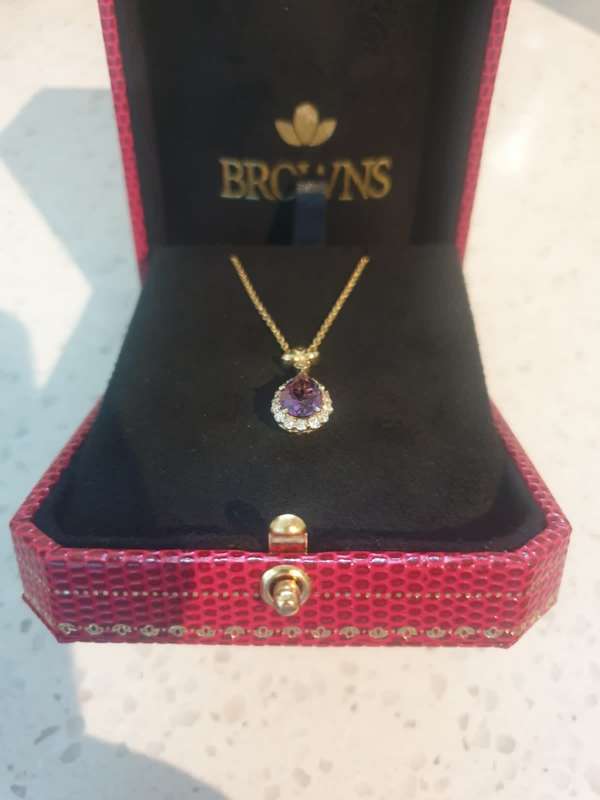 BROWNS true love jewelry set