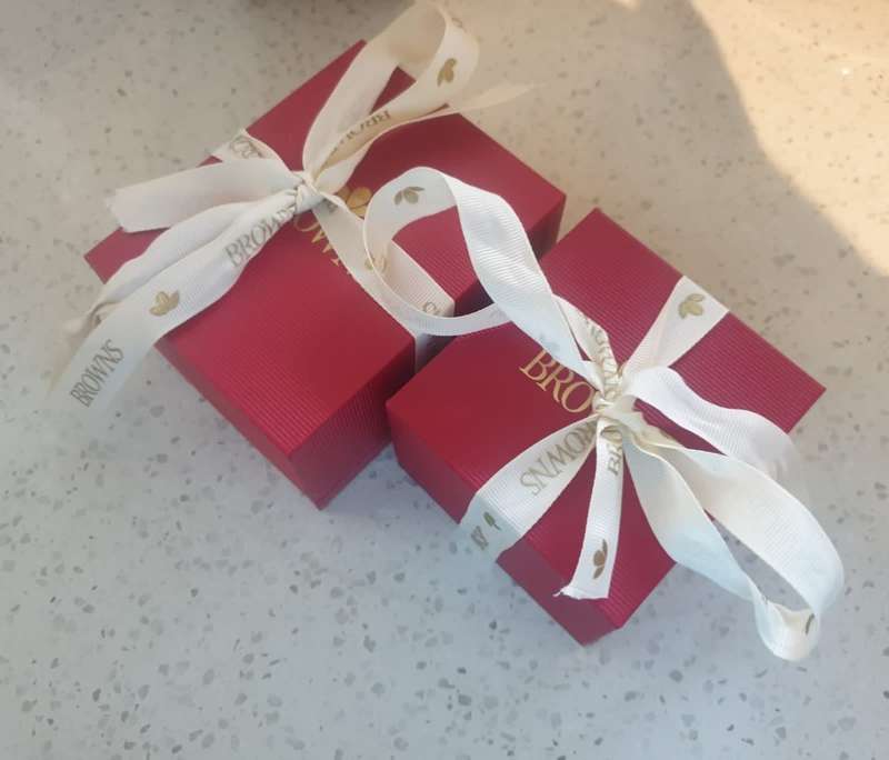 BROWNS true love jewelry set