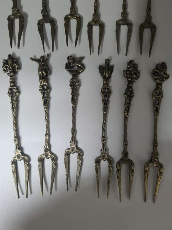 Belini vintage italian cutlery set