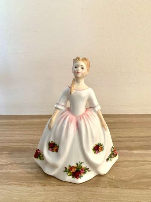 Antique Royal Doulton Old Country Roses