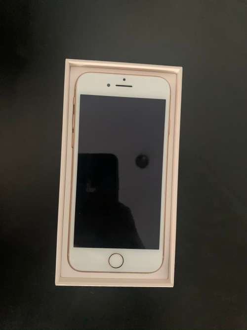 Iphone 8 Rose Gold 64Gb Excellelnt Condition With Box and Original Accesories Please Read!!