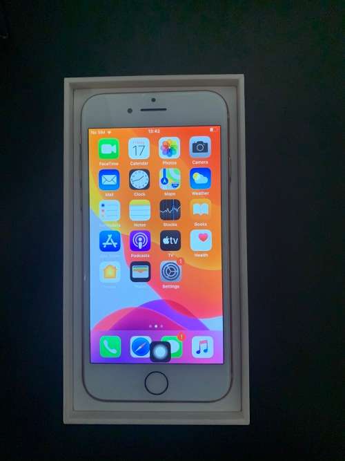 Iphone 8 Rose Gold 64Gb Excellelnt Condition With Box and Original Accesories Please Read!!