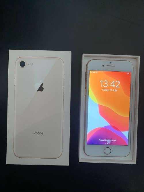 Iphone 8 Rose Gold 64Gb Excellelnt Condition With Box and Original Accesories Please Read!!