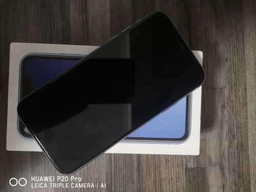 Iphone XR 64Gb Blue Excellent Condtion with Box and accesories Please Read! R1 No Reserve!
