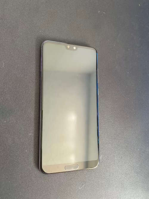 Huawei P20 Pro 128GB with original box, accesories and charger Please Read! @R1 No Reserve!