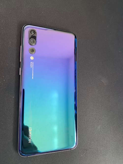 Huawei P20 Pro 128GB with original box, accesories and charger Please Read! @R1 No Reserve!