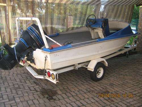 Crest Rider, 85 Mercury, 14.5 foot fishing boat