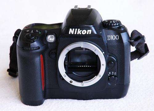 Nikon D100 Camera
