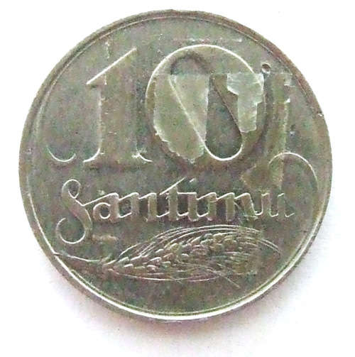 1922 Latvia 10 Santimu