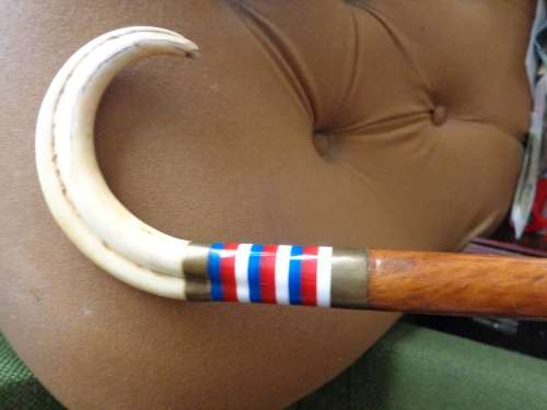 WARTHOG TUSK, BRASS AND WOOD WALKING STICK //POSTNET ONLY// READ ON