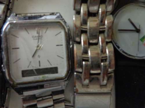 WATCHES FOUND IN ESTATE BAG (SELLING AS PARTS.).SEE SCANS READ ON