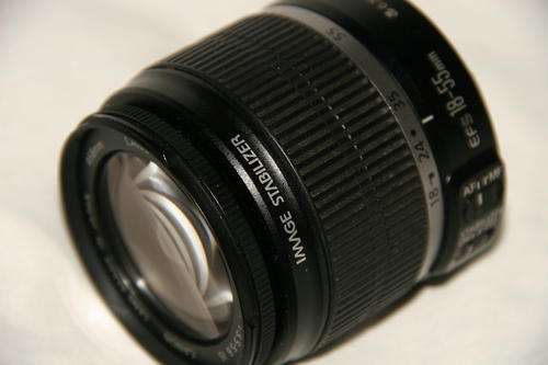 Canon EF-S 18-55mm f/3.5-5.6 IS