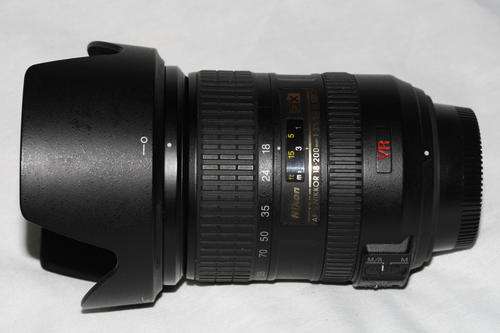 Nikon AF-S 18-200mm f/3.5-5.6G ED DX VR