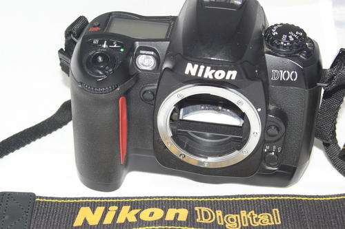 Nikon D100