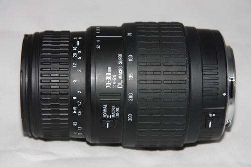 Sigma 70-300mm f/4-5.6 DL Macro Super ***Canon Mount*** AF NOT WORKING