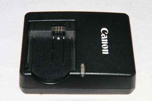 Canon genuine LC-E5E  Battery Charger for Canon 500D, 450D, 1000D