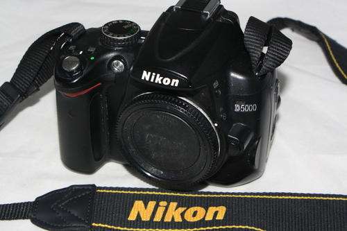 Nikon D5000