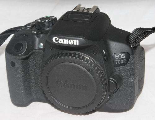 Canon EOS 700D