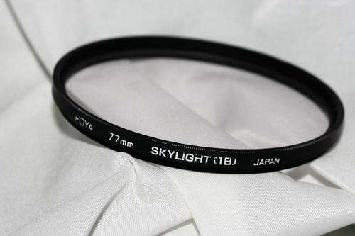 Hoya 77mm Skylight (1B)