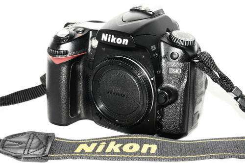 Nikon D90